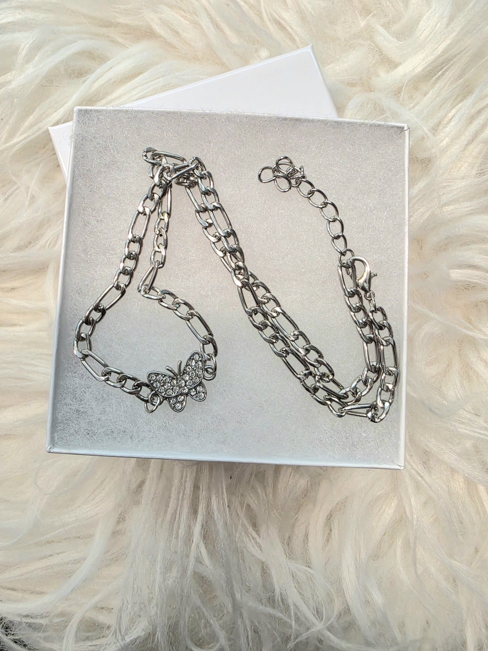 Silver Rhinestone Butterfly Figaro Chain Choker Necklace Size 19"